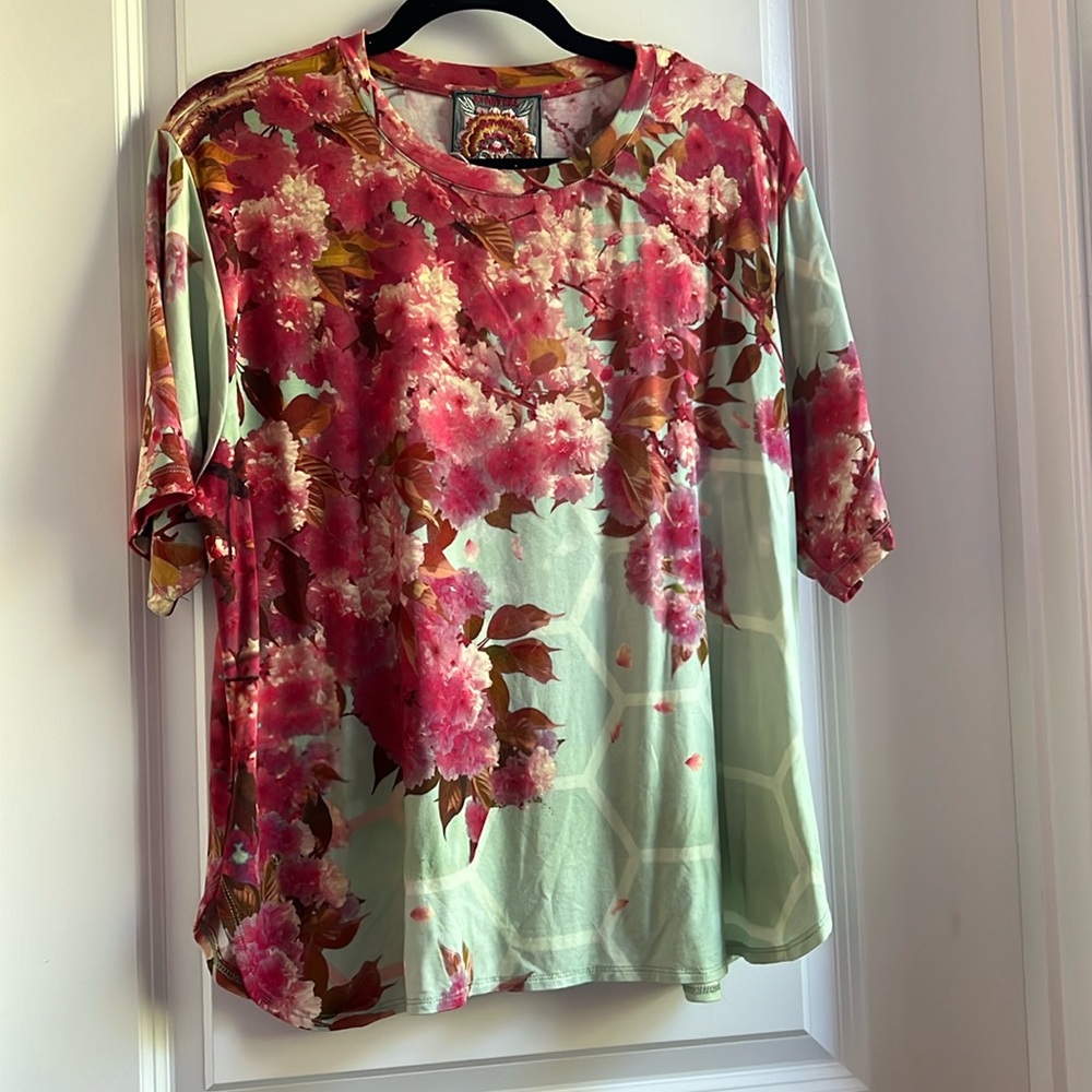 Johnny Was medium bamboo short sleeve tee